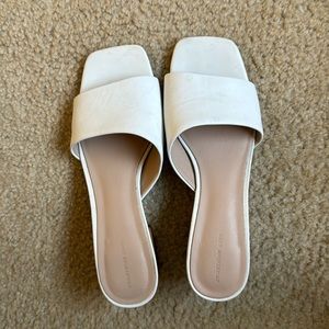Something Navy White black slide heels. Size 6. Comfortable low heel height.
